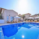 Villa Basil *