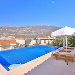 Villa Basil